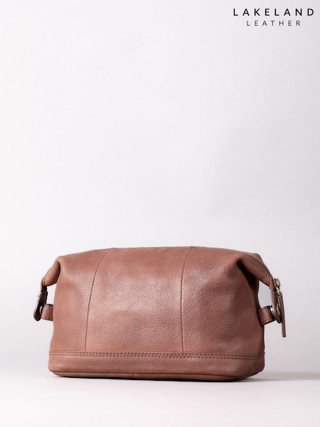 Lakeland Leather Brown Hutton Wash Bag (AL6754) | £50