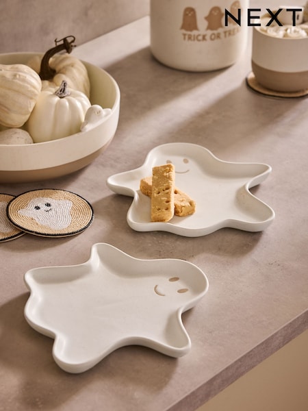 Set of 2 White Halloween Ghost Side Plates (AM2776) | £16