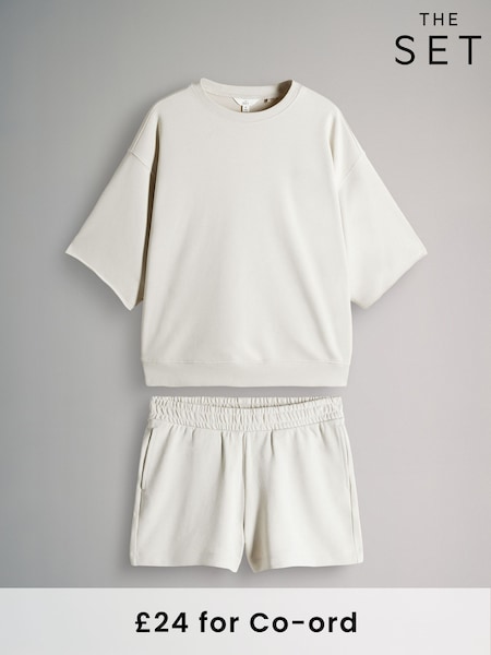 The Set Cream Short Sleeved Loopback Sweatshirt and Jogger Shorts Set (AM4809) | £24