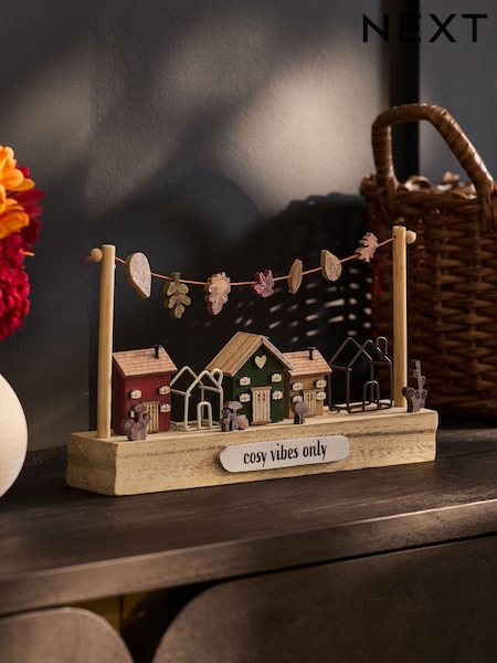 Natural Wood Autumnal House Scene Ornaments (AM5162) | £12