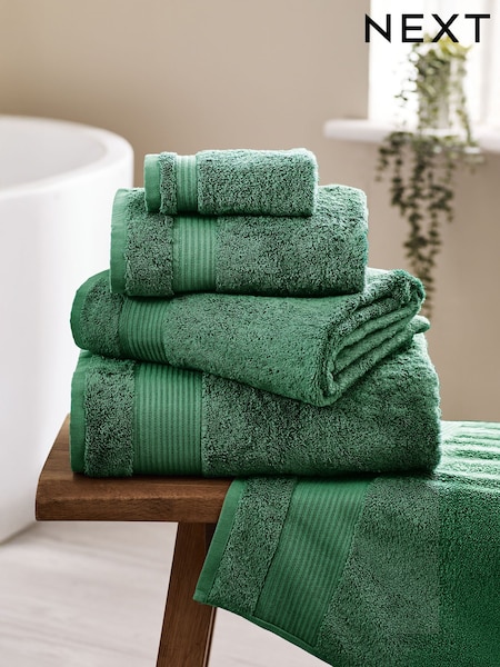 Jungle Green Egyptian Cotton Towel (AM7573) | £6 - £26