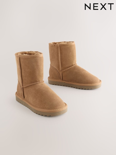 Tan Brown Water Repellent Suede Pull On Boots (AM8632) | £28 - £35
