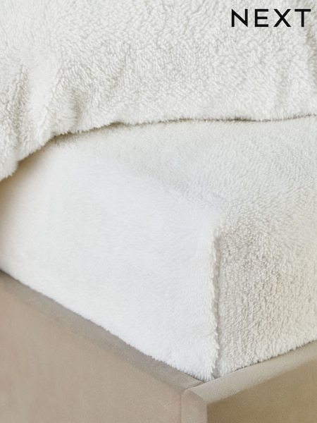 White Teddy Fleece Deep Fitted Sheet (AN2571) | £15 - £30