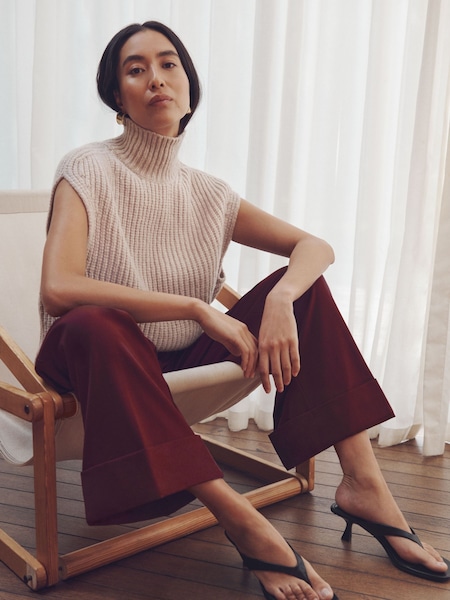 Vivere Natural Elise Chunky Knitted Sleeveless Jumper (AN4820) | £120