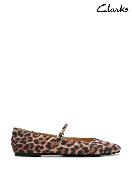 Clarks Animal Emelina Gem Shoes (AP0635) | £45