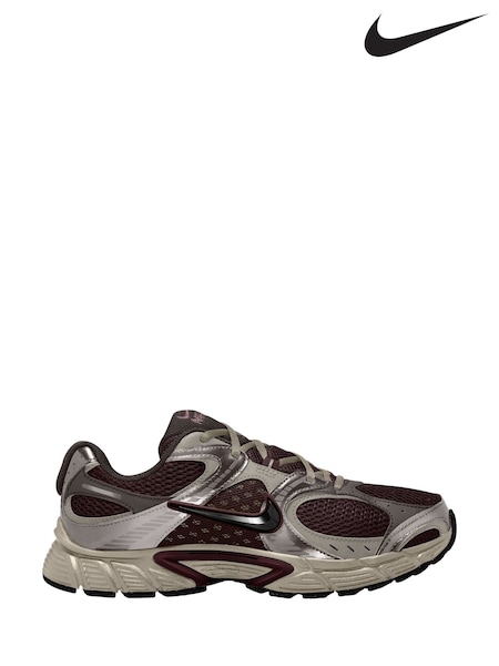 Nike Red V5 Runner Trainers (AP1818) | £80