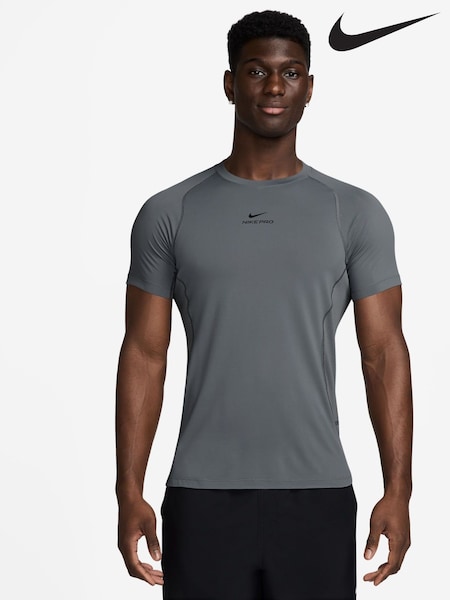 Nike Smoke Grey Pro Training Dri-FIT Short Sleeve Top (AP2148) | £38