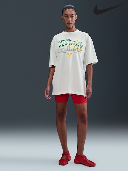 Nike White Sportswear Oversized Graphic T-Shirt (AP2425) | £38