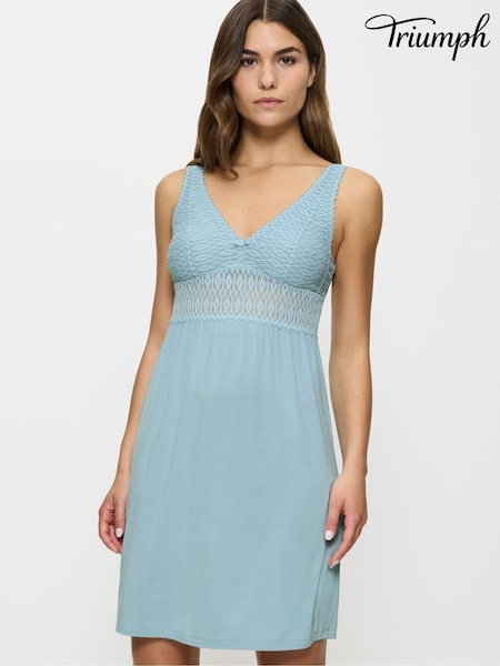 Triumph Aura Spotlight Nightie (AR0927) | £40