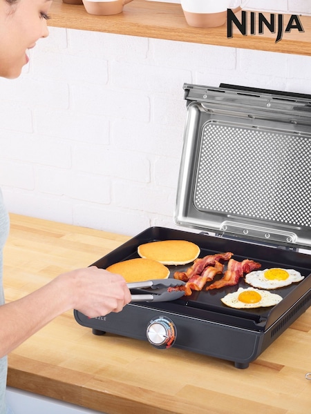Ninja Black Sizzle Low Smoke Indoor Grill & Flat Plate (AR6027) | £150