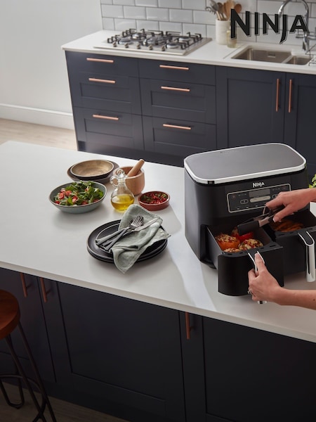 Ninja Black Foodi Dual Zone Air Fryer (AR6030) | £200
