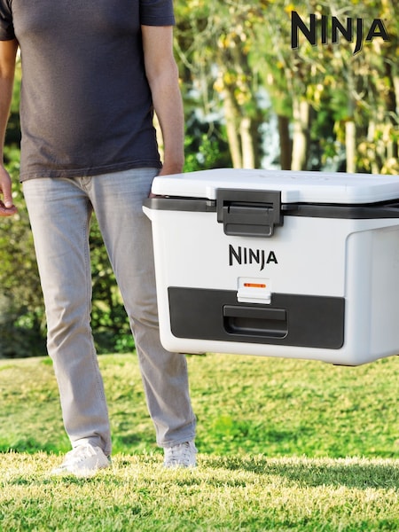Ninja White FrostVault 50QT/47L FB151UKGY Cool Bags Hard Cooler (AR6036) | £250
