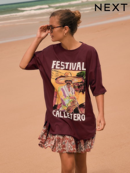 Burgundy Red Oversized Fun Festival Graphic Print Short Sleeve Crew Neck T-Shirt (AR8750) | £22