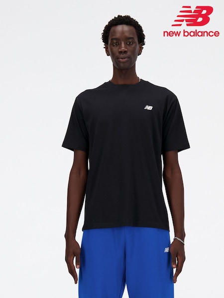 New Balance Black Mens Sport Essentials T-Shirt (AT0409) | £30