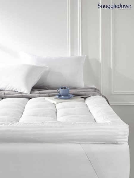 Snuggledown White Luxurious Hotel Mattress 10cm Topper (AT1928) | £50 - £75