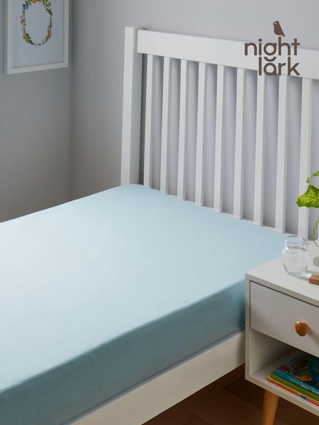 Night Lark Junior Waterproof Fitted Sheet (AT2702) | £20