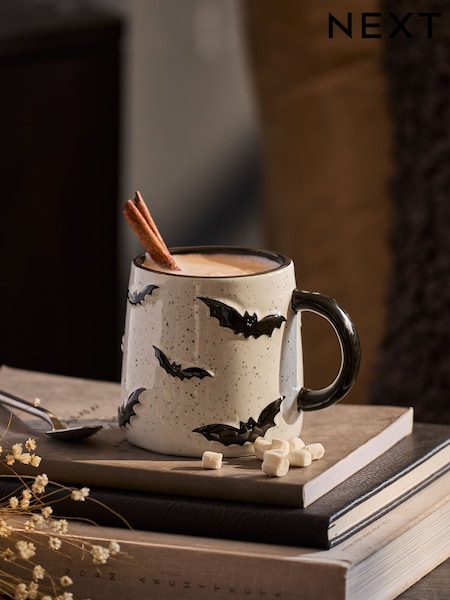 Black/White Halloween Bat Mug (AT3421) | £8