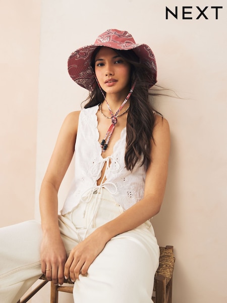 Red Paisley Print Wide Brim Bucket Hat (AT6182) | £12