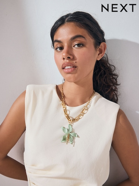 Light Green Flower Statement Necklace (AT6271) | £16