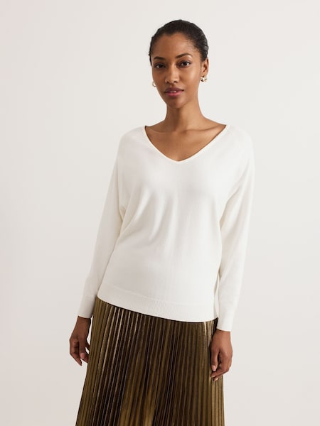 Phase Eight White Senita Fine Knit V-Neck Jumper (AT7552) | £75