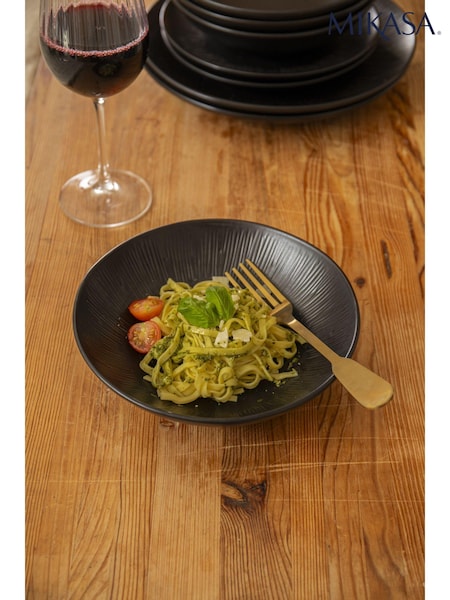 Mikasa Set of 4 Black Jardin Midnight Stoneware Pasta Bowls (AT8007) | £36
