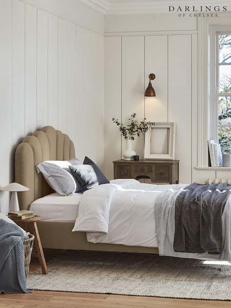 Darlings Of Chelsea Paintbrush Natural Snowdon Upholstered Bed (AT9468) | £2,771 - £3,914