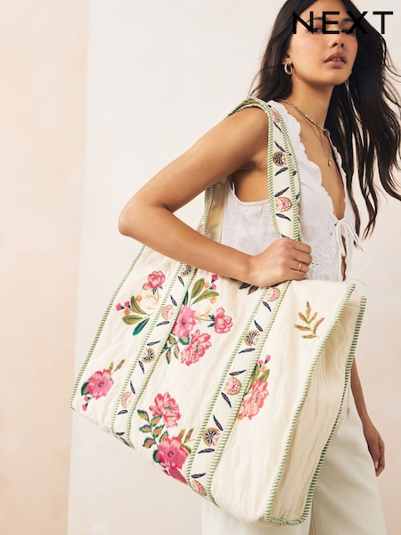 Neutral Floral Quilted Shoulder 100% Cotton Bag (AU0083) | £44