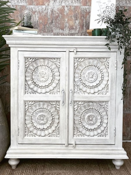 Kirei Home White Hand Carved Mango Wood 2 Door Sideboard (AU2399) | £595