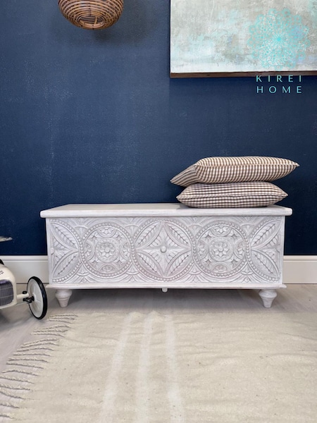 Kirei Home White Intricate Hand Carved Storage Box (AU2402) | £475