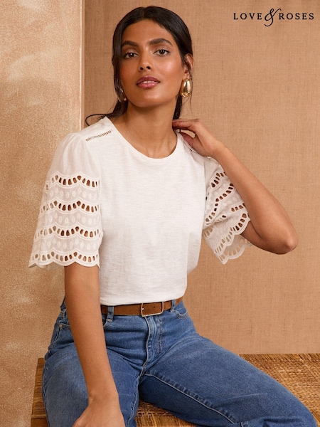 Love & Roses Ivory Scallop Crew Neck 100% Cotton T-Shirt (AU8459) | £26