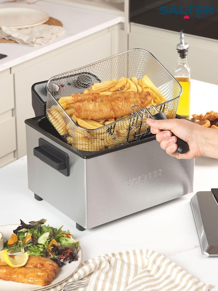 Salter Silver Deep Fat Fryer (AV0386) | £72