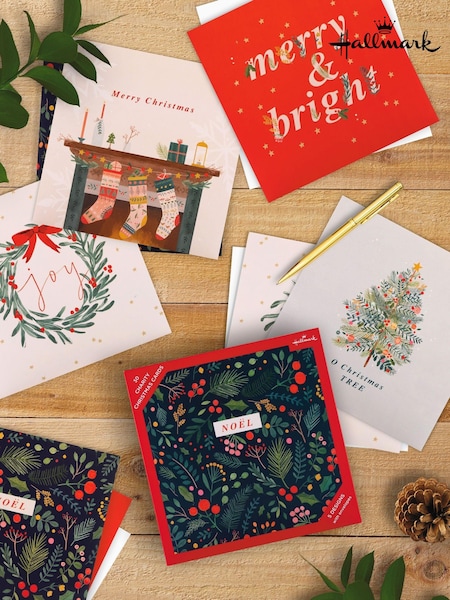 Hallmark White 30 Pack Christmas Cards in 5 Festive Designs (AV6913) | £7