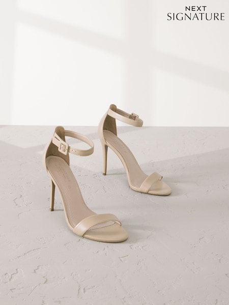 Camel Signature Premium Leather High Round Toe Simple Sandals (AW4753) | £60