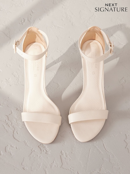 Bone Signature Premium Leather Round Toe Buckle Detail Mid Simple Sandals (AW4754) | £60