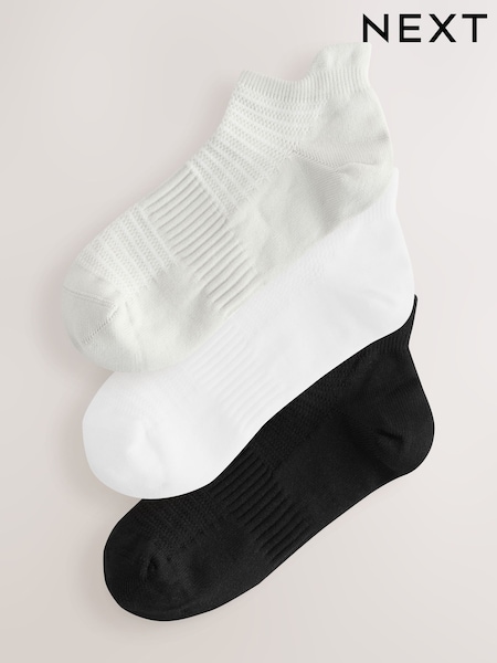 Black & White Blister Resist Trainer Socks 3 Pack (AW7184) | £12