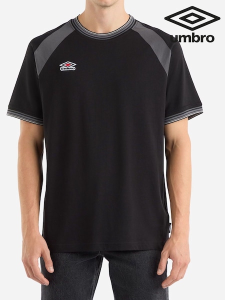 Umbro Black Panelled T-Shirt (AW7310) | £25