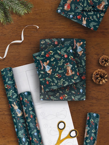 Hallmark Christmas Peter Rabbit Wrapping Paper 3 Rolls x 4M (AW8286) | £12