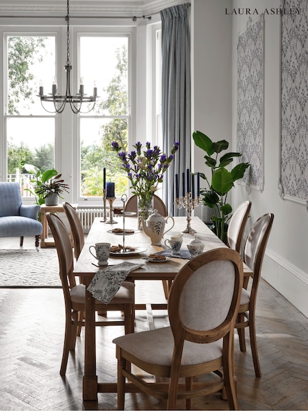 Laura Ashley Oak Wellington Extending Dining Table (AW8942) | £1,295