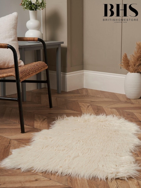 BHS Ivory Faux Fur Rug (AY0601) | £19