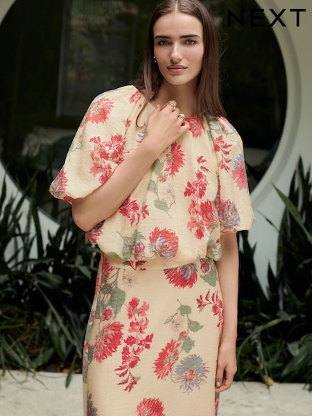 Ecru/Red Floral Print Bubblehem Lightweight Puff Sleeve Top (AY1298) | £30