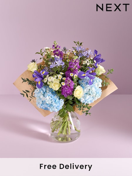 White XL Mathiola and Chrysanthemum Fresh Flower Bouquet (AY1553) | £50