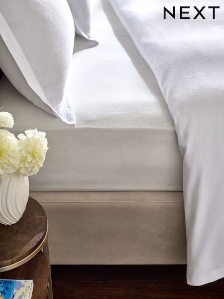 White Supersoft Extra Deep Fitted Sheet (AY5119) | £18 - £28