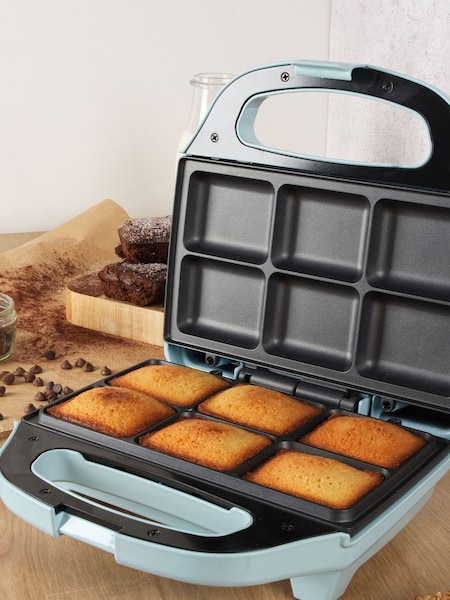 Giles & Posner Blue Cake Maker (AY7800) | £24