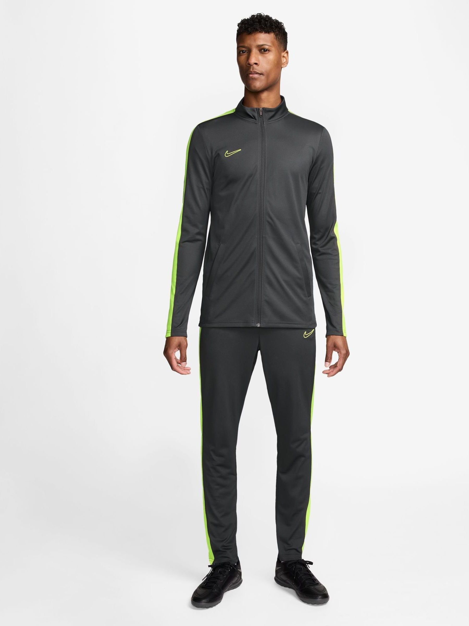 flyknit tracksuit