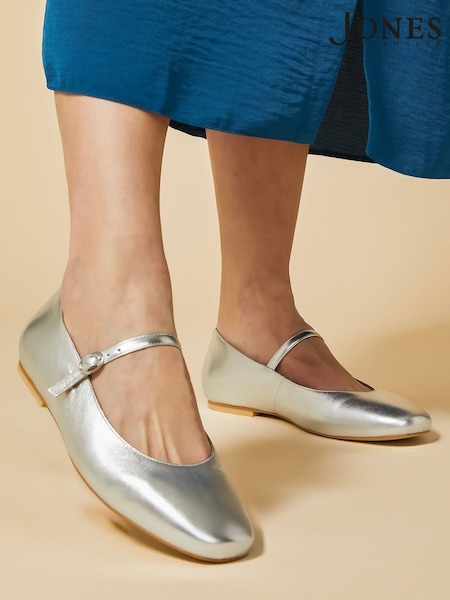 Jones Bootmaker Sonnet Mary Janes Leather Shoes (B16681) | £89