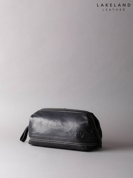 Lakeland Leather Black Keswick Leather Washbag (B27898) | £60