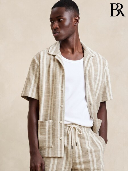 Banana Republic Brown Stripe Jacquard Resort Shirt (B60145) | £16