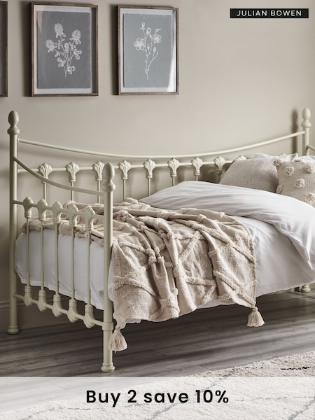 Julian Bowen White Versailles Daybed (B97264) | £260