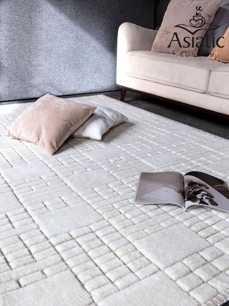 Asiatic Rugs Cream Empire Hand Tufted Wool Rug (C69969) | £242 - £687