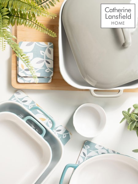 Catherine Lansfield Inga Casserole Dish With Lid 31cm (C98076) | £40